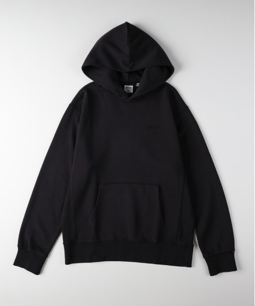 Levi's(リーバイス)の「【Levi's】プリントスウェット (スタイリッシュデザイン / ブラックカラー / デイリーユース)(スウェット・メンズ・ブラック・M/L/S)」の1枚目の写真