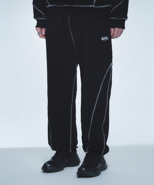 COVERSTITCH LINE SWEATPANTS-[BLACK]