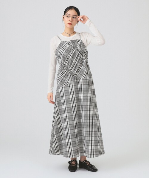 Ray BEAMS（レイビームス）の「チェック キリカエ キャミ ワンピース（ワンピース・レディース・クリーム/ブラック・1/0）」の2枚目の写真