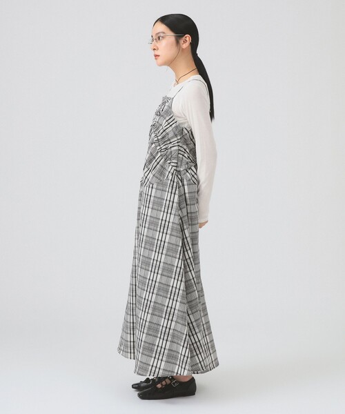 Ray BEAMS（レイビームス）の「チェック キリカエ キャミ ワンピース（ワンピース・レディース・クリーム/ブラック・1/0）」の3枚目の写真