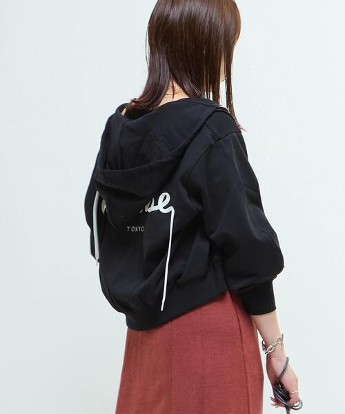 CONVERSE TOKYO（コンバーストウキョウ）の「BACK SPINDLE LOGO ZIP HOODIE（パーカー・レディース・ピンク/ブラック/ブルー/セージグリーン/杢グレー/アイボリー・FREE）」の15枚目の写真
