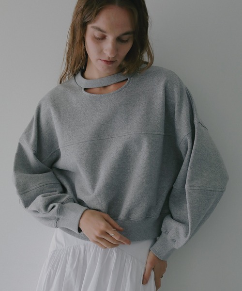 MANOF（マノフ）の「MOON SLIT SWEAT TOPS（スウェット・レディース・グレー/ブラック/ホワイト/レッド・F）」の13枚目の写真