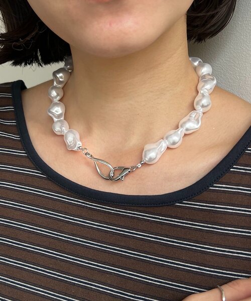 GOLDY(ゴールディ)の「〈GOLDY/ゴールディ〉バロックパール風ネックレス(ネックレス・レディース・ゴールド/シルバー・FREE)」の3枚目の写真