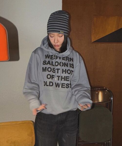 THEVINYLHOUSE(ザバイニルハウス)の「TYPO HOODIE GREY(パーカー・メンズ・その他・M/L/S)」の7枚目の写真