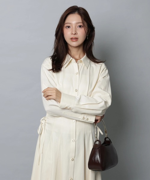 Apuweiser-riche（アプワイザーリッシェ）の「サイドレースアップシャツワンピース（ワンピース・レディース・ライトイエロー・2/1/0）」の21枚目の写真