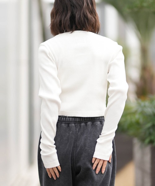 DC(ディーシー)の「DC/ディーシー 26 WS TELECO SHORT LS LLT261312(Tシャツ/カットソー・レディース・ライトピンク/マルチ/ホワイト×ブラック/ブラック×ホワイト/スミクロ・M)」の6枚目の写真