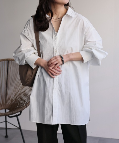 ap retro(アプレトロ)の「タックスリーブロングシャツ / 大人のハリ感ロングシャツ(シャツ/ブラウス・レディース・オフホワイト/ピンク/ホワイト系その他/ブルー系その他/サックスブルー/ベージュ系その他・FREE)」の8枚目の写真