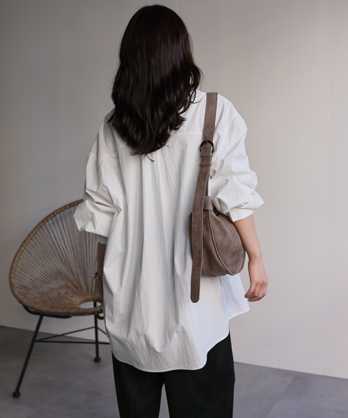 ap retro(アプレトロ)の「タックスリーブロングシャツ / 大人のハリ感ロングシャツ(シャツ/ブラウス・レディース・オフホワイト/ピンク/ホワイト系その他/ブルー系その他/サックスブルー/ベージュ系その他・FREE)」の17枚目の写真