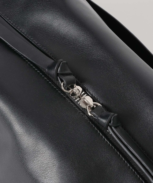 GLOBAL WORK(グローバルワーク)の「スペ軽チャーム付きBIGボストン/646420(ボストンバッグ・レディース・ブラック/ダークブラウン・ONE SIZE)」の13枚目の写真