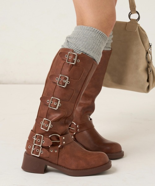 WHO'S WHO gallery(フーズフーギャラリー)の「ベルテッドロングブーツ(ブーツ・レディース・ブラック/ブラウン・38inch/39inch)」の6枚目の写真