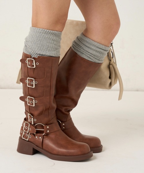 WHO'S WHO gallery(フーズフーギャラリー)の「ベルテッドロングブーツ(ブーツ・レディース・ブラック/ブラウン・38inch/39inch)」の7枚目の写真