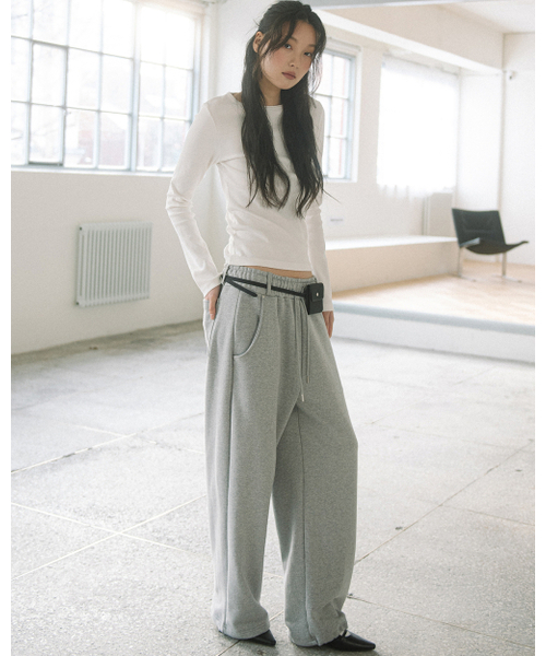 セール】RIVET BELTED SWEATPANTS(GREY)（スウェットパンツ）｜HAVISM