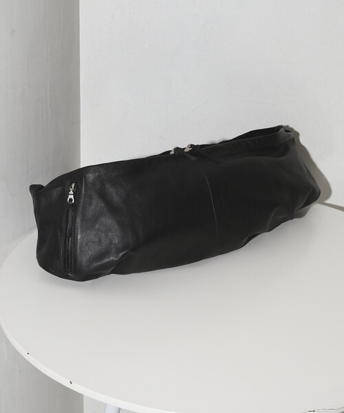 Firsthand（ファーストハンド）の「Firsthand/ファーストハンド Leather Crossbody Sling Bag / レザー スリングバッグ / 牛革 / 撥水レザー（ボディバッグ/ウエストポーチ・メンズ・ブラック・ONE SIZE）」の11枚目の写真