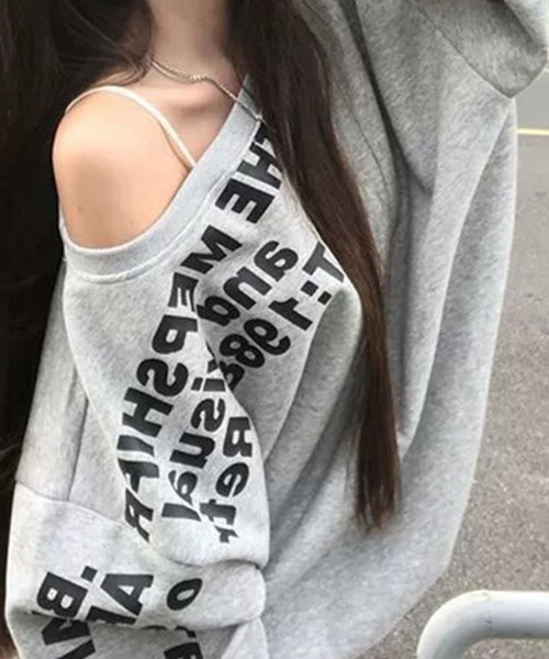 Flugge(フラッジー)の「サイドプリントオフショルスウェット(スウェット・レディース・グレー・LARGE)」の5枚目の写真