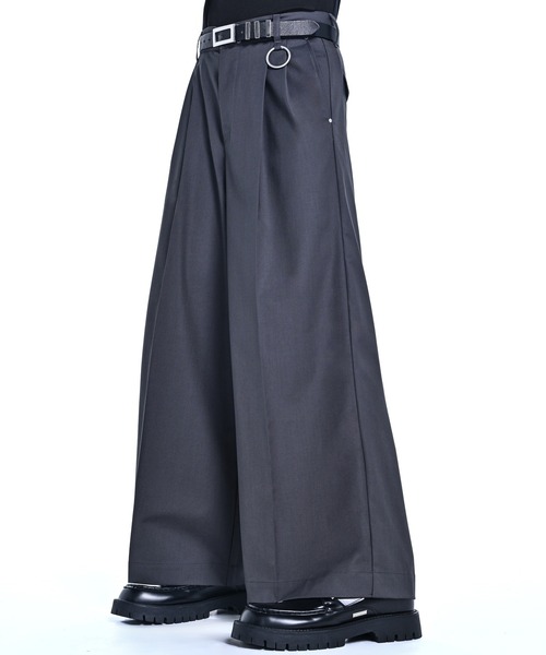 ADRER(アドラー)の「Extra Quality TR wide straight slacks / エクストラクオリティ TR ワイドストレートスラックス(スラックス・メンズ・ブラック/チャコールグレー・XS/S/M/L)」の12枚目の写真