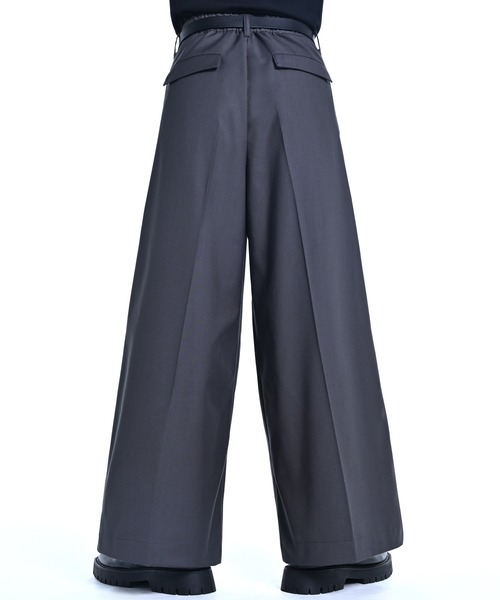 ADRER(アドラー)の「Extra Quality TR wide straight slacks / エクストラクオリティ TR ワイドストレートスラックス(スラックス・メンズ・ブラック/チャコールグレー・XS/S/M/L)」の13枚目の写真