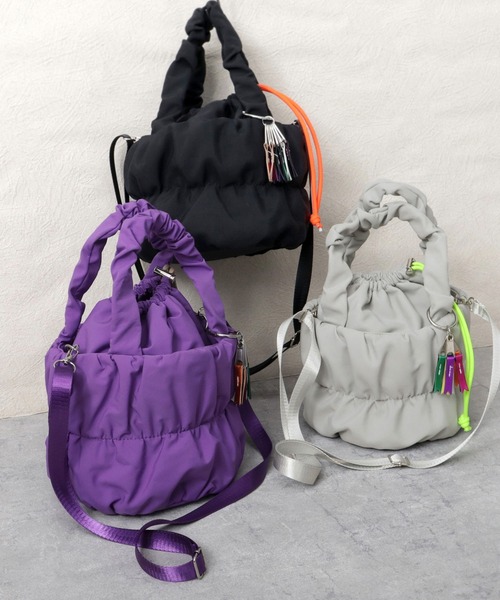 cheek(BAG)(チーク)の「2WAY ショルダートート ギャザーパフバッグ パディングバッグ(トートバッグ・レディース・グレー/ブラック/パープル・FREE)」の10枚目の写真