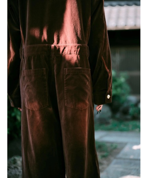 CREO STORE（クレオストア）の「【TAJEN:T】BLEACH OUT VELVET JUMP SUIT/ ベルベットジャンプスーツ（つなぎ/オールインワン・レディース・ブラウン/ブラック系1/ブラック系2・1/2）」の7枚目の写真