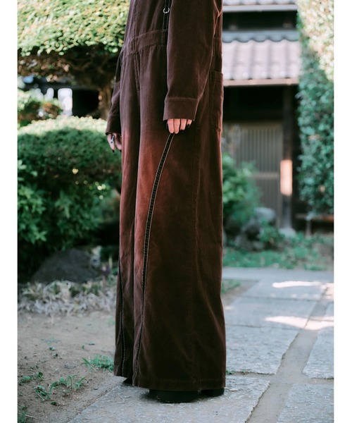 CREO STORE（クレオストア）の「【TAJEN:T】BLEACH OUT VELVET JUMP SUIT/ ベルベットジャンプスーツ（つなぎ/オールインワン・レディース・ブラウン/ブラック系1/ブラック系2・1/2）」の9枚目の写真
