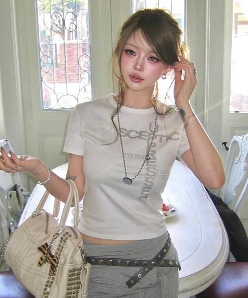ROCKCAKE(ロックケーキ)の「Sceptic Crop Top - White(Tシャツ/カットソー・レディース・その他・SMALL)」の1枚目の写真