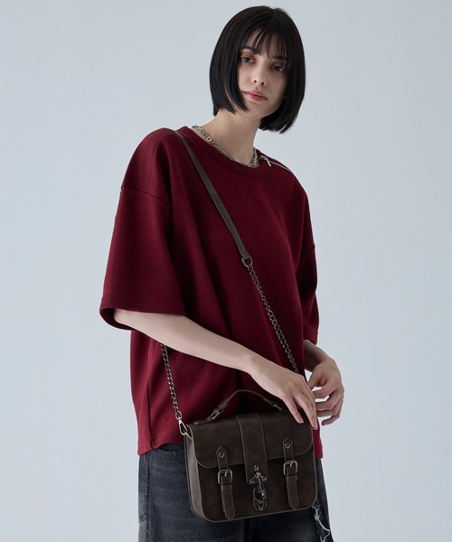 VELNUS(ベルナス)の「【VELNUS】Fireman Square Satchel Chain Shoulder Bag/ファイヤーマン合皮スクエアサッチェルチェーンショルダーバッグ(ショルダーバッグ・メンズ・ブラウン/ブラック・FREE)」の9枚目の写真