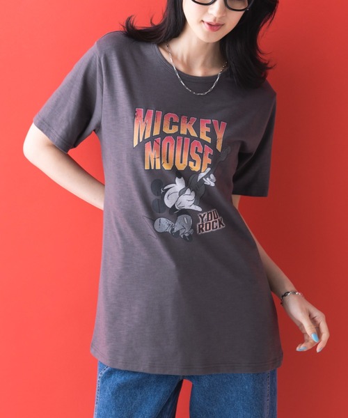Disney（ディズニー）の「＜Ｄｉｓｎｅｙ＞【ミッキー】ヴィンテージＴシャツ（Tシャツ/カットソー・レディース・チャコール・MEDIUM/LARGE/X-LARGE/XX-LARGE）」の8枚目の写真