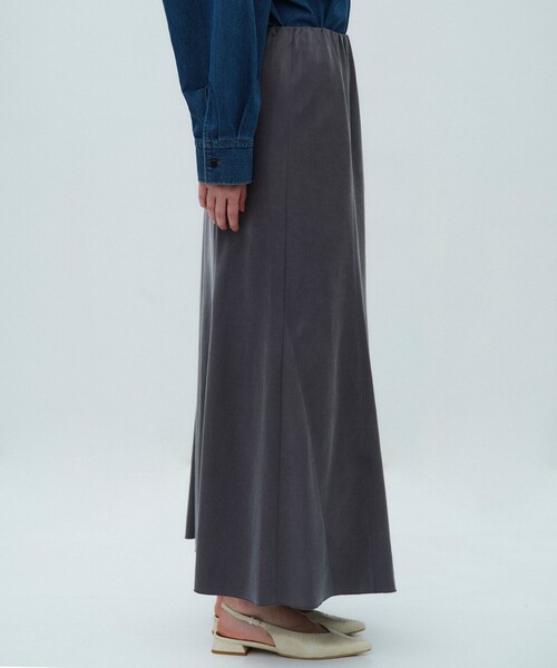 PUBLIC TOKYO（パブリックトウキョウ）の「【2026春新作】フィブリルナローフレアスカート（スカート・レディース・ブラック/グレー・1/2）」の9枚目の写真