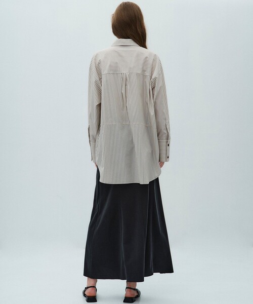 PUBLIC TOKYO（パブリックトウキョウ）の「【2026春新作】フィブリルナローフレアスカート（スカート・レディース・ブラック/グレー・1/2）」の16枚目の写真