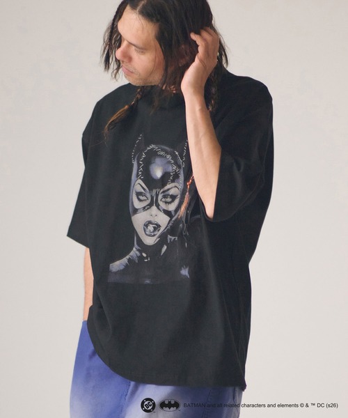 ADAM PATEK(アダムパテック)の「mt10342-ADAMPATEK -CAT WOMAN short sleeve t-shirt Tシャツ(AP2614040)(Tシャツ/カットソー・メンズ・ブラック・2/1)」の3枚目の写真