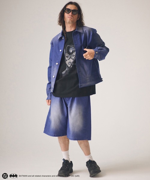 ADAM PATEK(アダムパテック)の「mt10342-ADAMPATEK -CAT WOMAN short sleeve t-shirt Tシャツ(AP2614040)(Tシャツ/カットソー・メンズ・ブラック・2/1)」の8枚目の写真