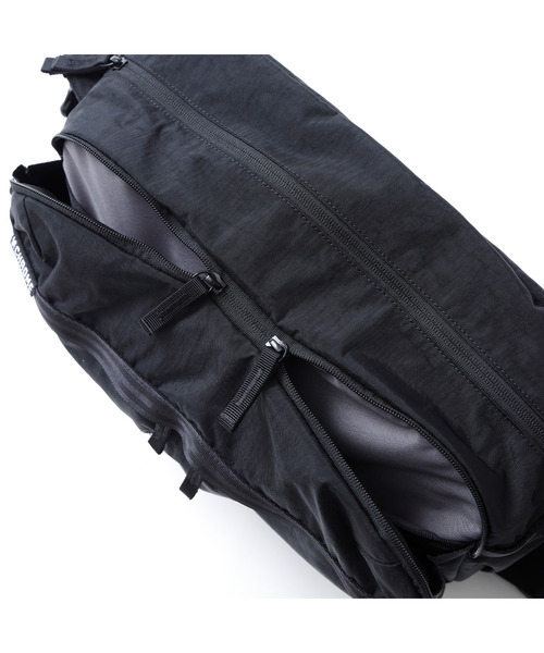 CHROME（クローム）の「［ CHROME / クローム ］PAC SHOULDER 12L MABK_MATTE BLACK / パック ショルダー 12リットル マット ブラック 耐水 12L ショルダーバッグ（ショルダーバッグ・メンズ・ブラック系その他・FREE）」の12枚目の写真