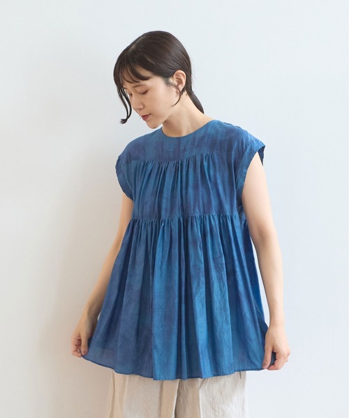 yuni(ユニ )の「100/1cotton cupla diffused dye capsleeves 2way blouse(シャツ/ブラウス・レディース・ブルー/ピンク・FREE)」の2枚目の写真