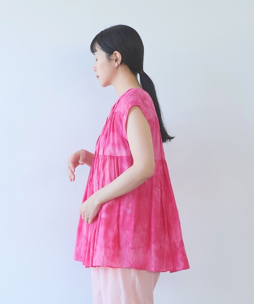 yuni(ユニ )の「100/1cotton cupla diffused dye capsleeves 2way blouse(シャツ/ブラウス・レディース・ブルー/ピンク・FREE)」の18枚目の写真