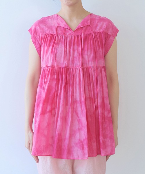 yuni(ユニ )の「100/1cotton cupla diffused dye capsleeves 2way blouse(シャツ/ブラウス・レディース・ブルー/ピンク・FREE)」の20枚目の写真