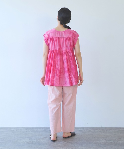 yuni(ユニ )の「100/1cotton cupla diffused dye capsleeves 2way blouse(シャツ/ブラウス・レディース・ブルー/ピンク・FREE)」の15枚目の写真