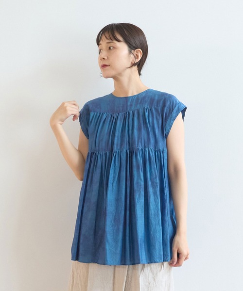 yuni(ユニ )の「100/1cotton cupla diffused dye capsleeves 2way blouse(シャツ/ブラウス・レディース・ブルー/ピンク・FREE)」の7枚目の写真