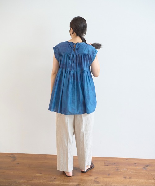 yuni(ユニ )の「100/1cotton cupla diffused dye capsleeves 2way blouse(シャツ/ブラウス・レディース・ブルー/ピンク・FREE)」の6枚目の写真