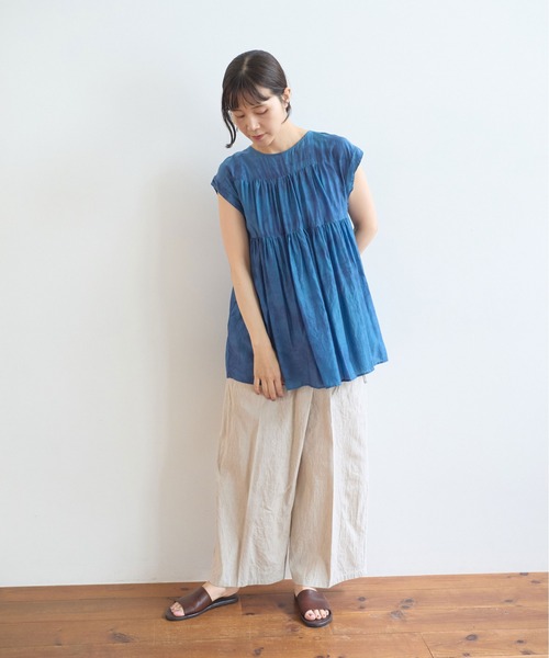 yuni(ユニ )の「100/1cotton cupla diffused dye capsleeves 2way blouse(シャツ/ブラウス・レディース・ブルー/ピンク・FREE)」の3枚目の写真