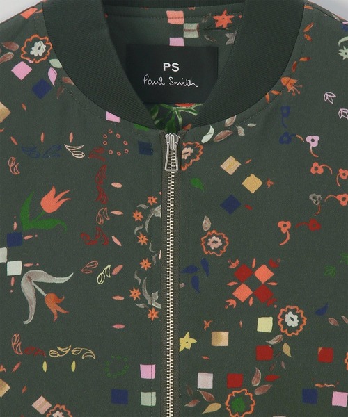 PS Paul Smith（ピーエスポールスミス）の「ウィメンズ "Keepsake"プリント ブルゾン / 165325 JK349（ブルゾン・レディース・カーキ・40）」の2枚目の写真