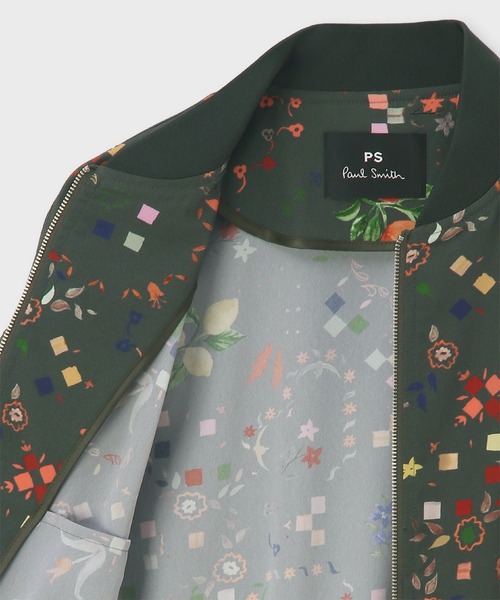 PS Paul Smith（ピーエスポールスミス）の「ウィメンズ "Keepsake"プリント ブルゾン / 165325 JK349（ブルゾン・レディース・カーキ・40）」の4枚目の写真