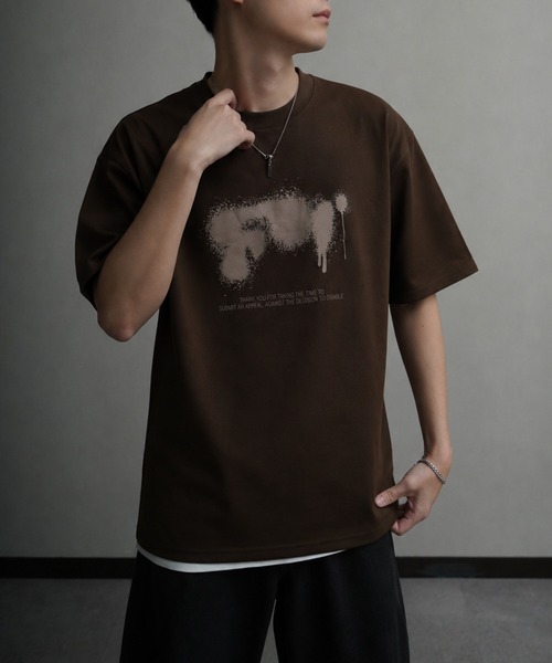 NILWAY(ニルウェイ)の「高密度編み TC度詰め天竺 モード古着風 アソートプリントTシャツ(Tシャツ/カットソー・メンズ・ホワイト/ネイビー系1/グレー系1/ブラック系1/ブラウン/ホワイト系4/ブラック系/イエロー/グレー/ネイビー系/グレー系/ホワイト系3/ネイビー系2/ブラック系2/ホワイト系/ブラック/ホワイト系1/ホワイト系2/グレー系3/グレー系4/ブラウン系/ネイビー系3・MEDIUM/LARGE)」の16枚目の写真