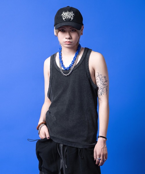 a.p.o.v.(エーピーオービー)の「a.p.o.v. ピグメントコットンUネックタンクトップ(タンクトップ・メンズ・ブラック/グレー・ONESIZE)」の1枚目の写真