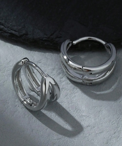 DiamondHearts(ダイヤモンドハーツ)の「ダブルライン シルバー フープピアス(ピアス(両耳用)・メンズ・シルバー/シルバー系その他・FREE)」の4枚目の写真