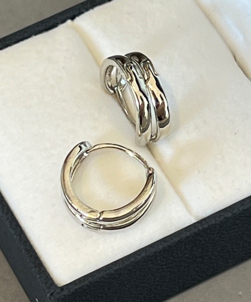 DiamondHearts(ダイヤモンドハーツ)の「ダブルライン シルバー フープピアス(ピアス(両耳用)・メンズ・シルバー/シルバー系その他・FREE)」の11枚目の写真