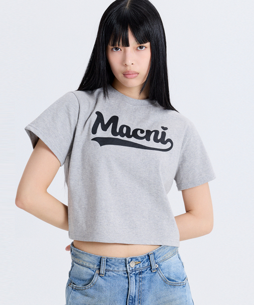 MACNI(マクニ)の「RETRO LOGO CROP T-SHIRT MELANGE(Tシャツ/カットソー・レディース・ライトグレー・FREE)」の1枚目の写真