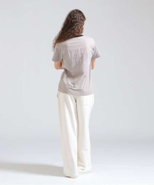 AVIREX(アヴィレックス)の「《直営店限定》RINGER BURNOUT PRINT T-SHIRT(Tシャツ/カットソー・レディース・パープル/ライトブラウン/グレー・F)」の18枚目の写真