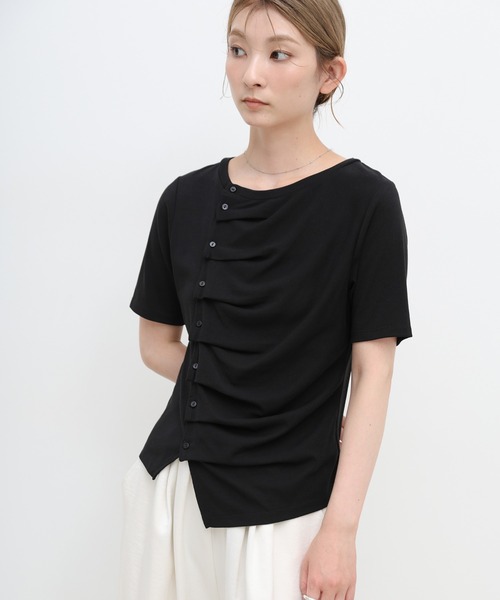 select MOCA(セレクトモカ)の「アシメボタンデザイントップス(Tシャツ/カットソー・レディース・ホワイト/グレー/ブラック・FREE)」の3枚目の写真