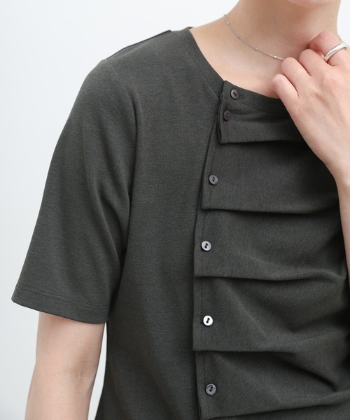 select MOCA(セレクトモカ)の「アシメボタンデザイントップス(Tシャツ/カットソー・レディース・ホワイト/グレー/ブラック・FREE)」の12枚目の写真
