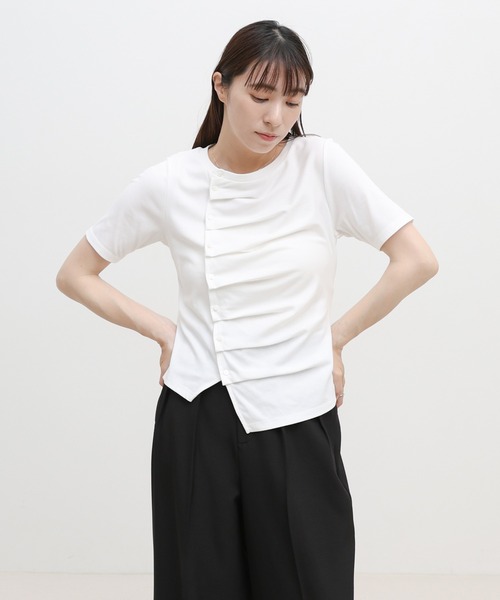 select MOCA(セレクトモカ)の「アシメボタンデザイントップス(Tシャツ/カットソー・レディース・ホワイト/グレー/ブラック・FREE)」の18枚目の写真