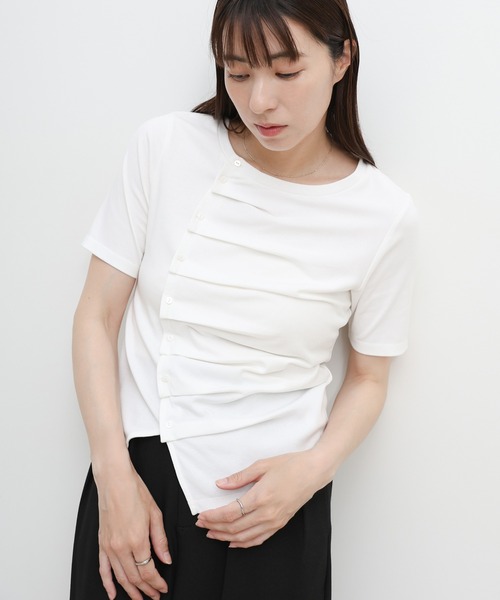 select MOCA(セレクトモカ)の「アシメボタンデザイントップス(Tシャツ/カットソー・レディース・ホワイト/グレー/ブラック・FREE)」の14枚目の写真